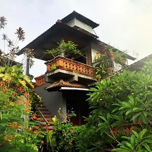 Candra Asri Guest house